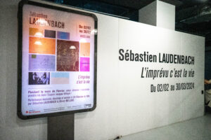 Panneau de présentation à l'entrée de l'exposition de Sébastien LAUDENBACH